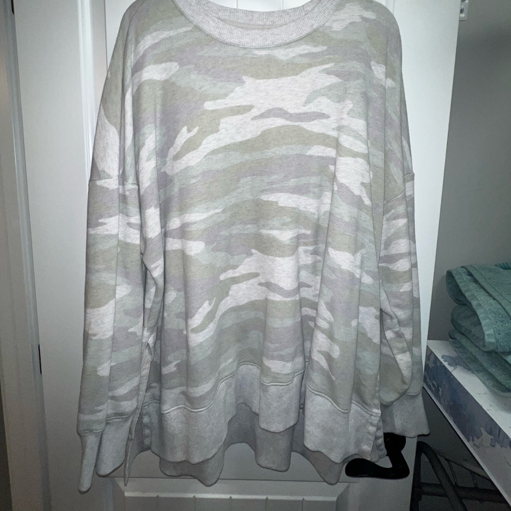 AE camo sweatshirt